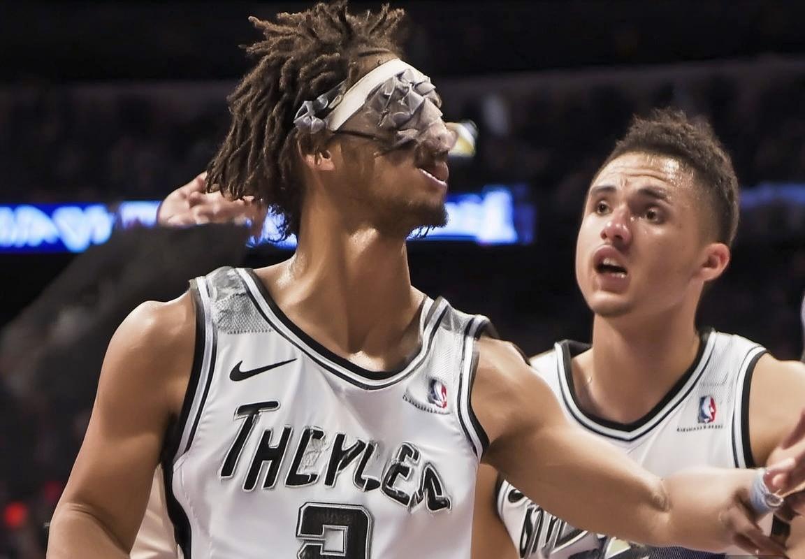 亚历山大率俄克拉荷马雷霆挑战圣安东尼奥马刺，文班亚马对决切特·霍姆格伦